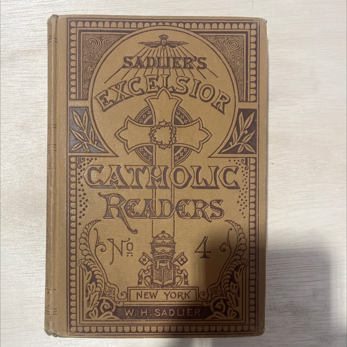 sadlier's excelsior fourth reader containing a comprehensive treatise on elocution book, by william h. sadlier, 1886 image 1
