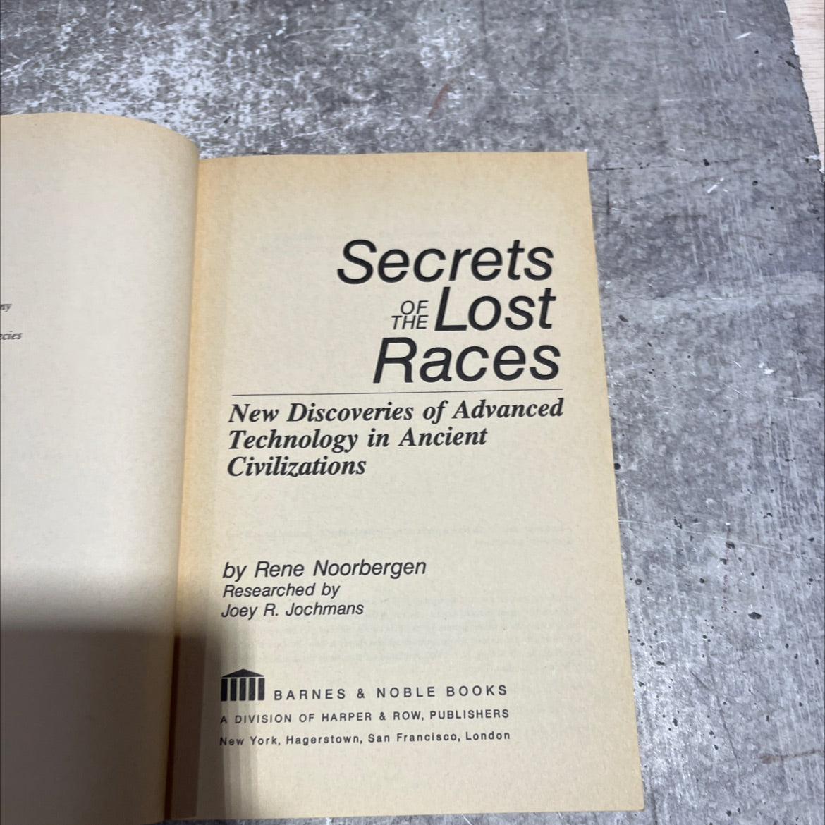 secrets of the lost races book, by rene noorbergen, 1977 Paperback image 2