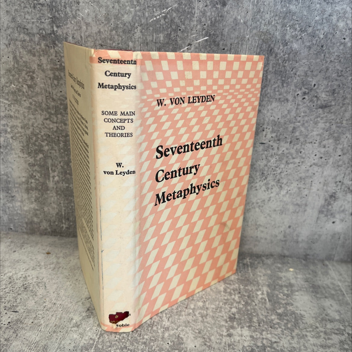 seventeenth-century metaphysics an examination of some main concepts and theories book, by w. von leyden, 1954 image 1