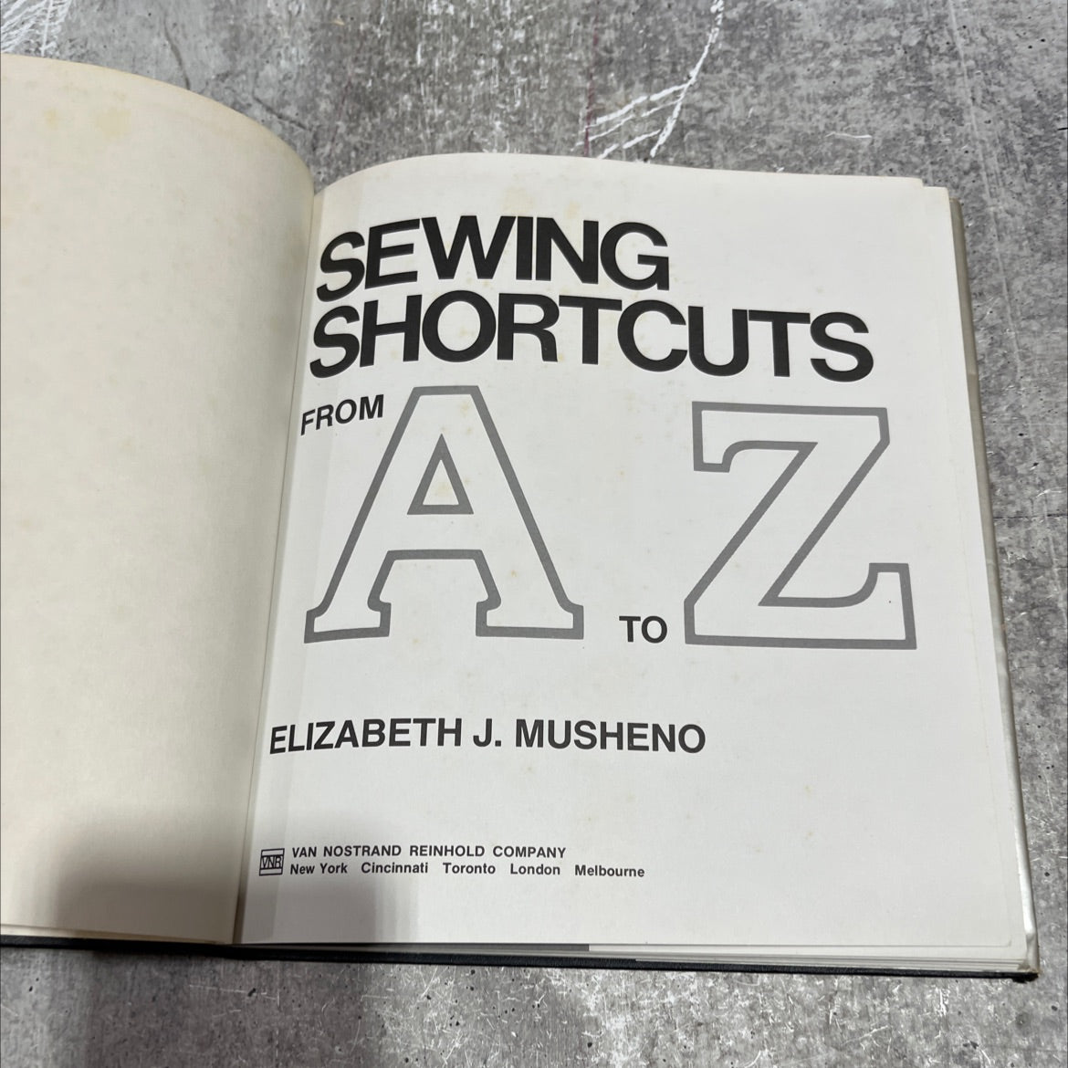 sewing shortcuts from a to z book, by elizabeth j. musheno, 1978 Hardcover image 2