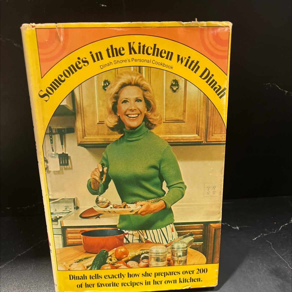 someone's in the kitchen with dinah book, by dinah shore, 1971 Hardcover image 1