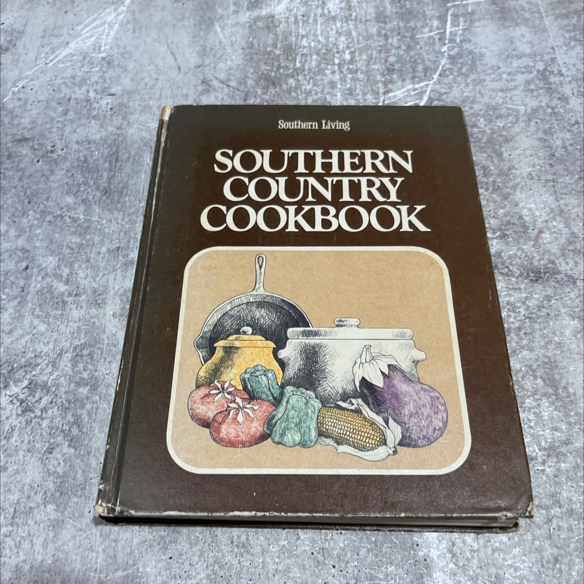 southern country cookbook book, by The Editors of Southern Living Magazine, 1975 Hardcover image 1