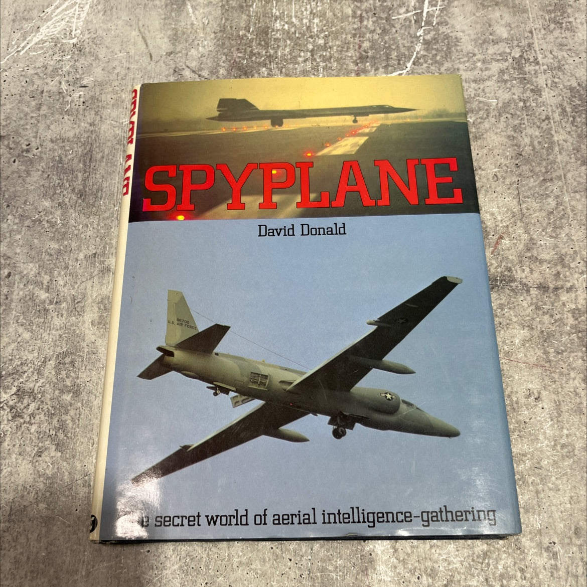 spyplane book, by David Donald, 1987 Hardcover image 1