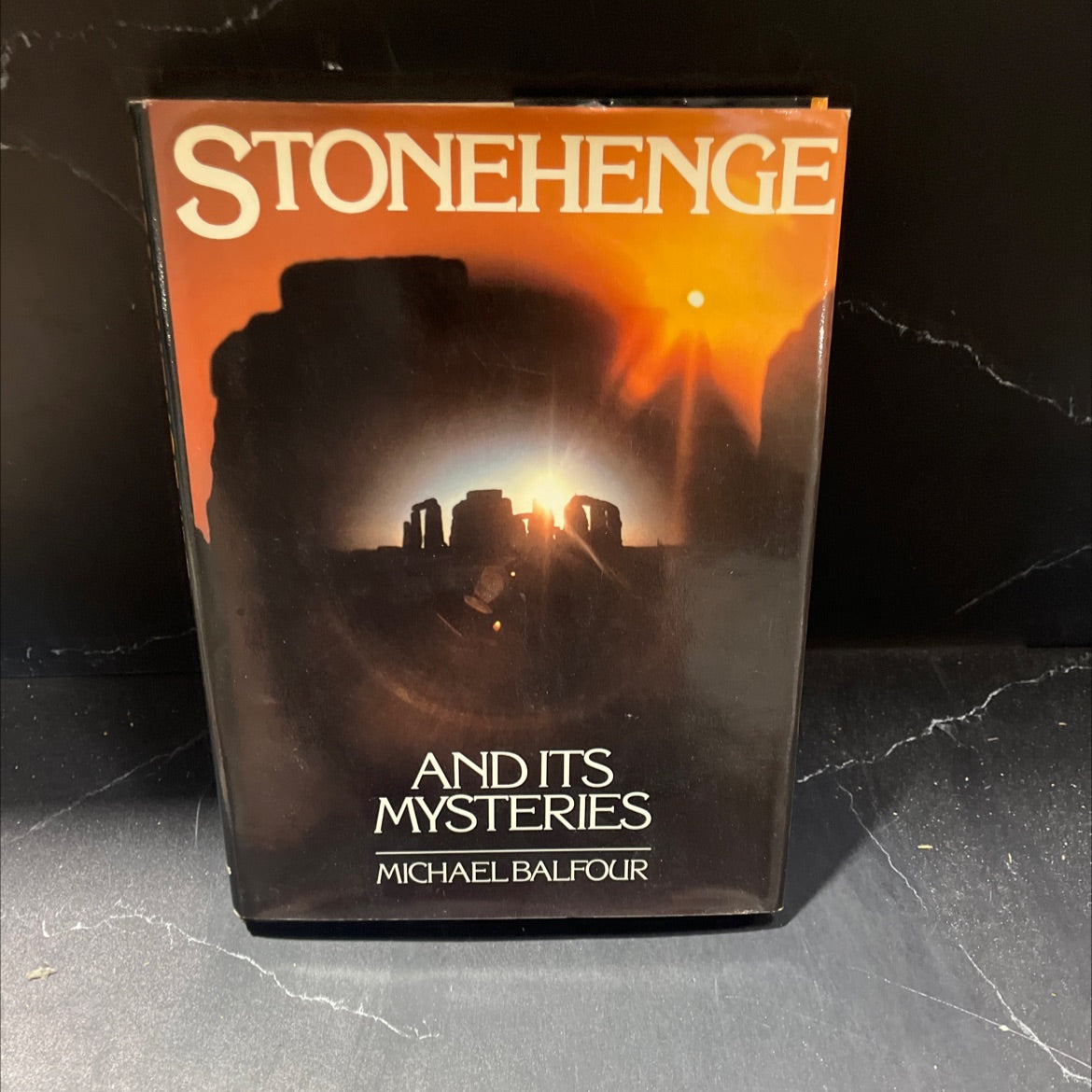 stonehenge and its mysteries book, by michael balfour, 1980 Hardcover image 1