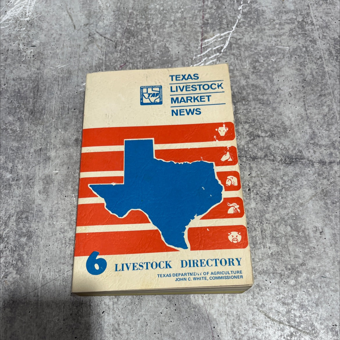texas livestock market news book, by texas department of agriculture, 1972 Paperback image 1