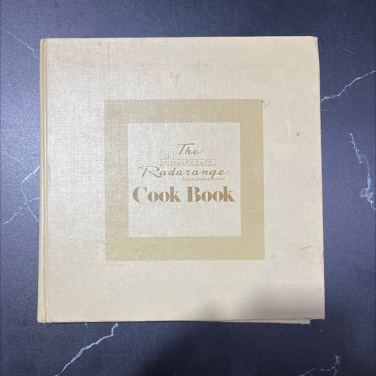 the amana radarange microwave oven cook book book, by unknown, 1975 Hardcover, Vintage image 1