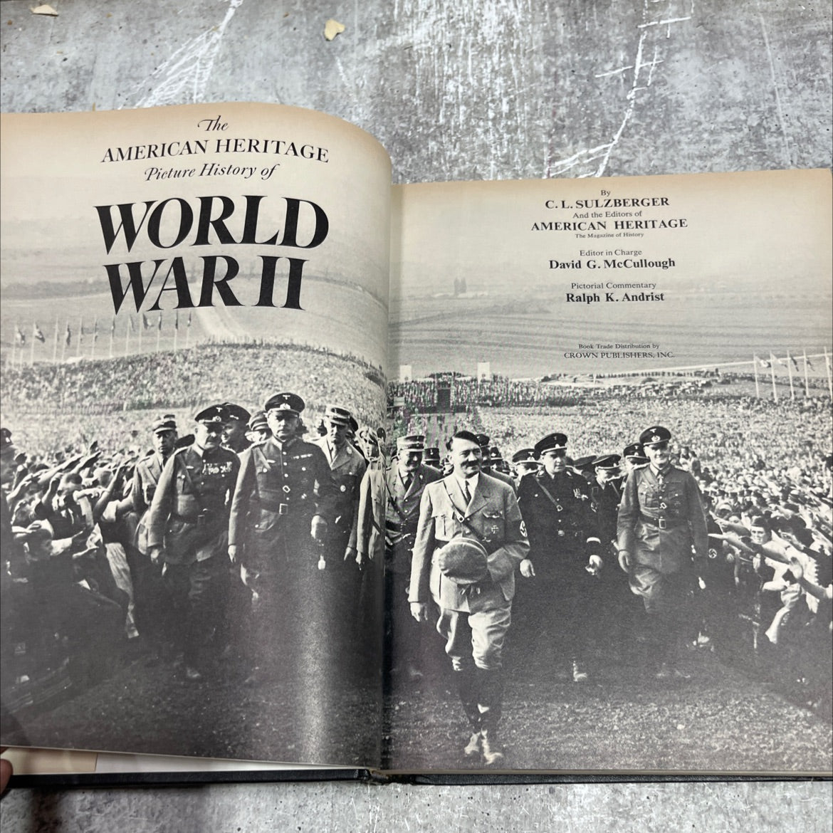 the american heritage picture history of world war ii book, by c. l. sulzberger, 1966 Hardcover image 2