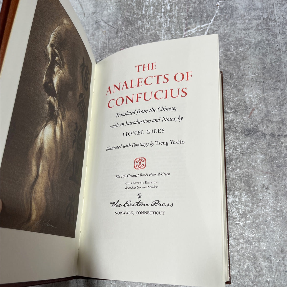 the analects of confucius book, by lionel giles, 1976 Leather image 2
