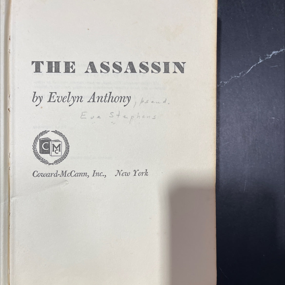 the assassin book, by Evelyn Anthony, 1970 Hardcover image 2