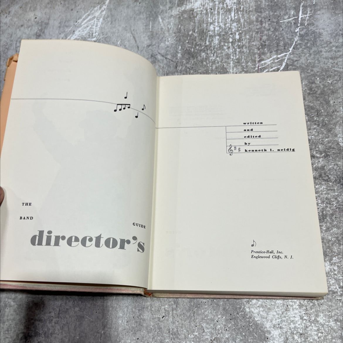 the band director's guide book, by kenneth l. neidig, 1969 Hardcover image 2