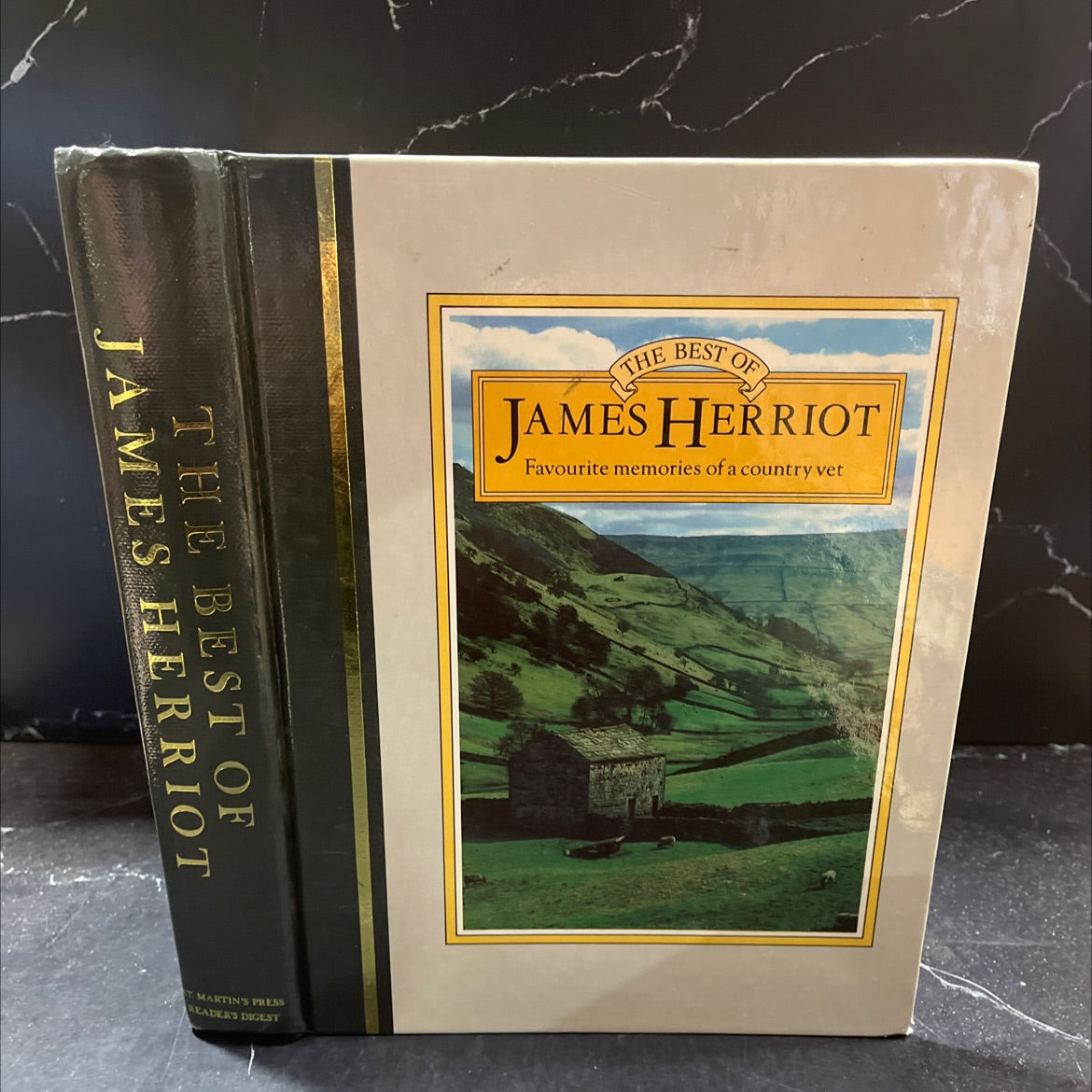 the best of james herriot book, by James Herriot, 1982 Hardcover image 1