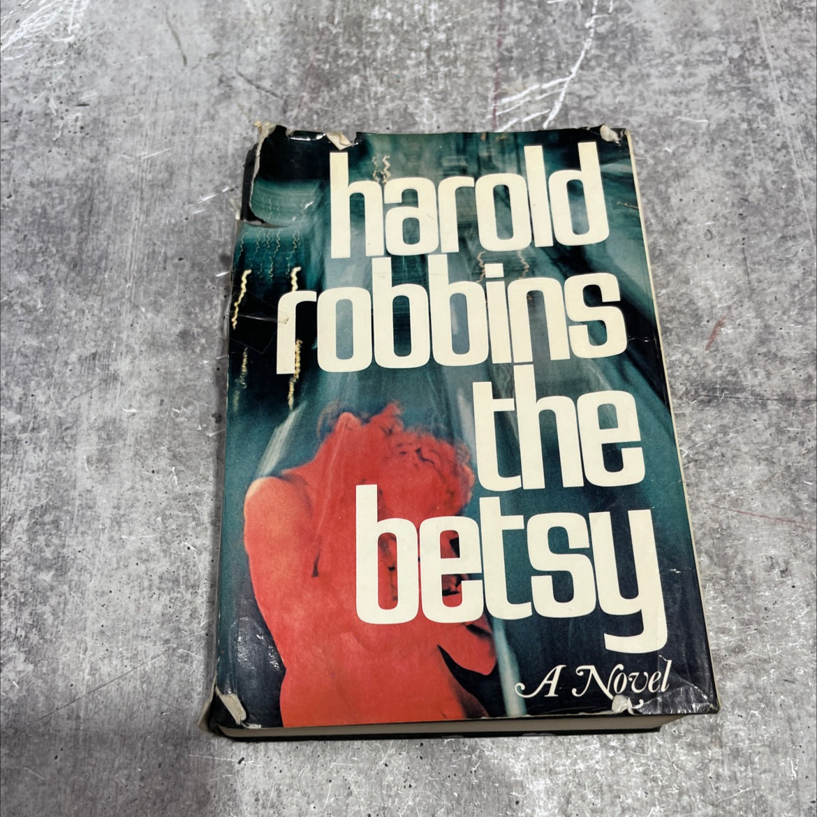 the betsy book, by harold robbins, 1971 Hardcover image 1