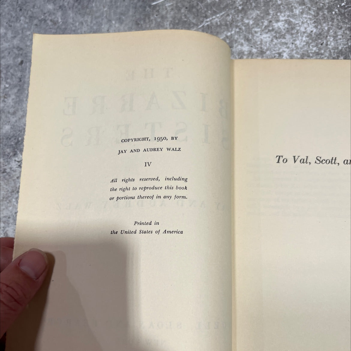 the bizarre sisters book, by jay and audrey walz, 1950 Hardcover image 3