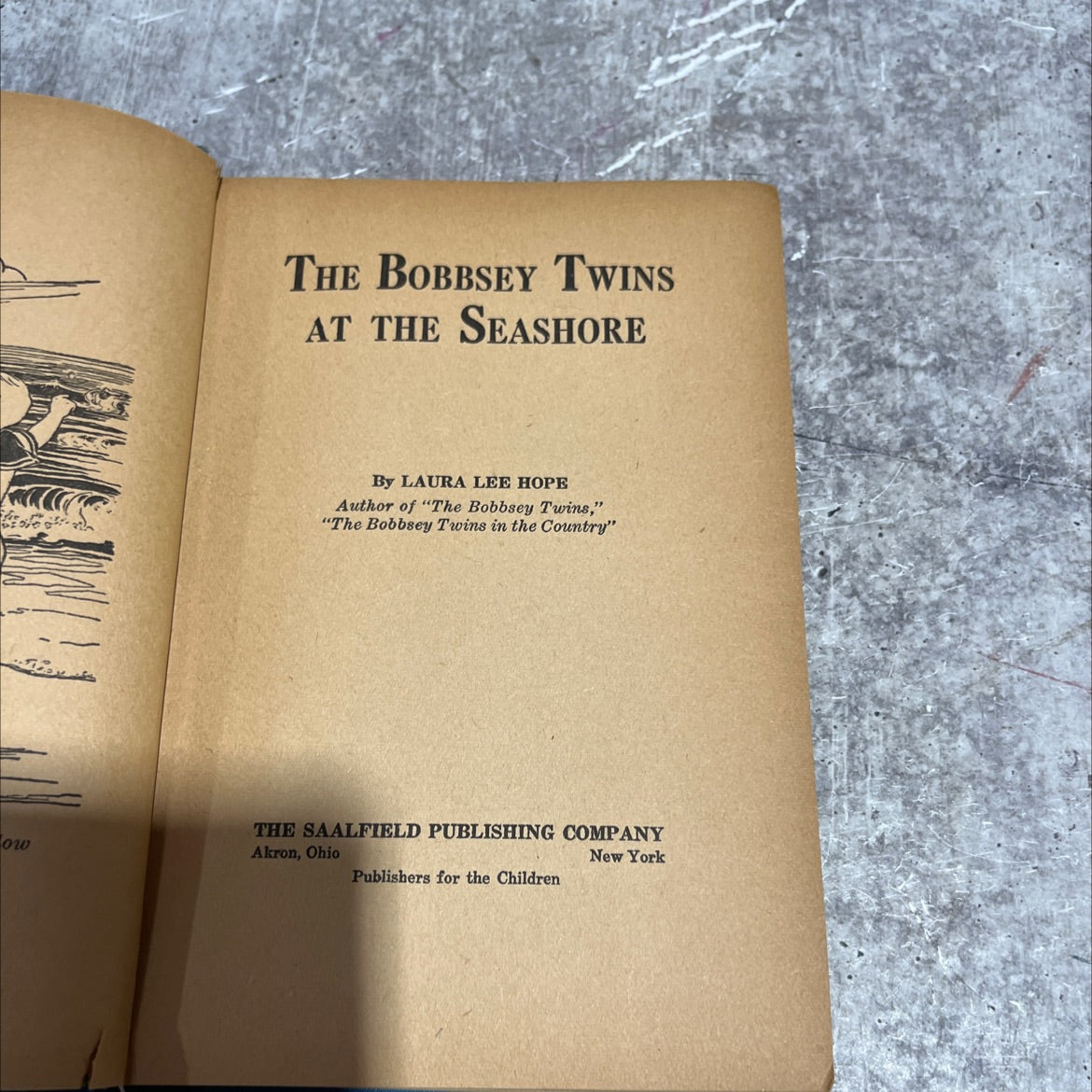 the bobbsey twins at the seashore book, by laura lee hope, 1940 Hardcover image 2