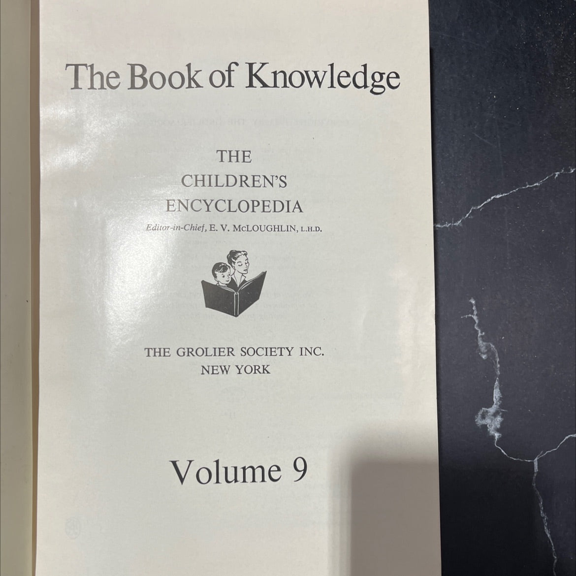 the book of knowledge the children's encyclopedia book, by e. v. mcloughlin, 1953 Hardcover image 2