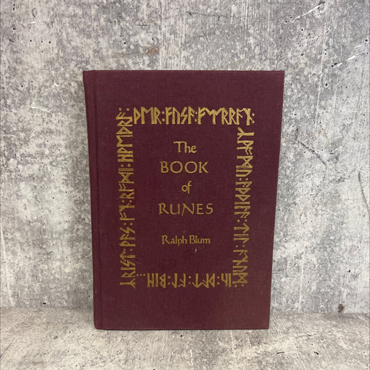 the book of runes book, by Ralph Blum, 1982 Hardcover image 1