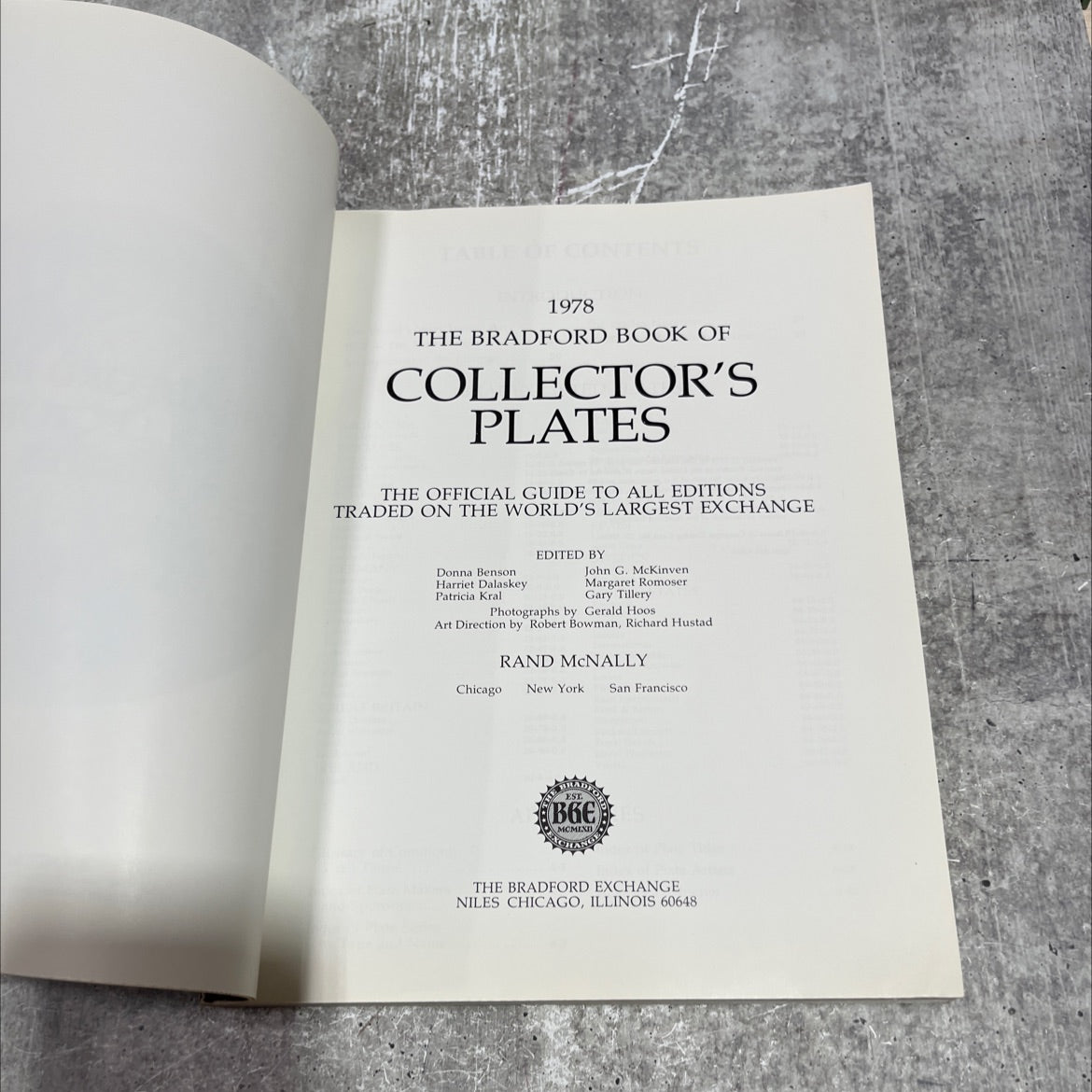 the bradford book of collector's plates the official guide to all editions traded on the world's largest exchange book, image 2