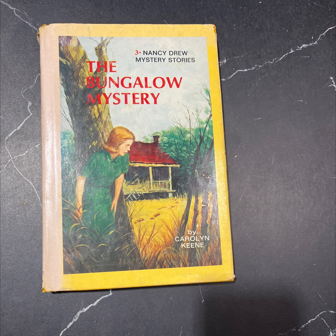 the bungalow mystery book, by carolyn keene, 1985 Hardcover image 1
