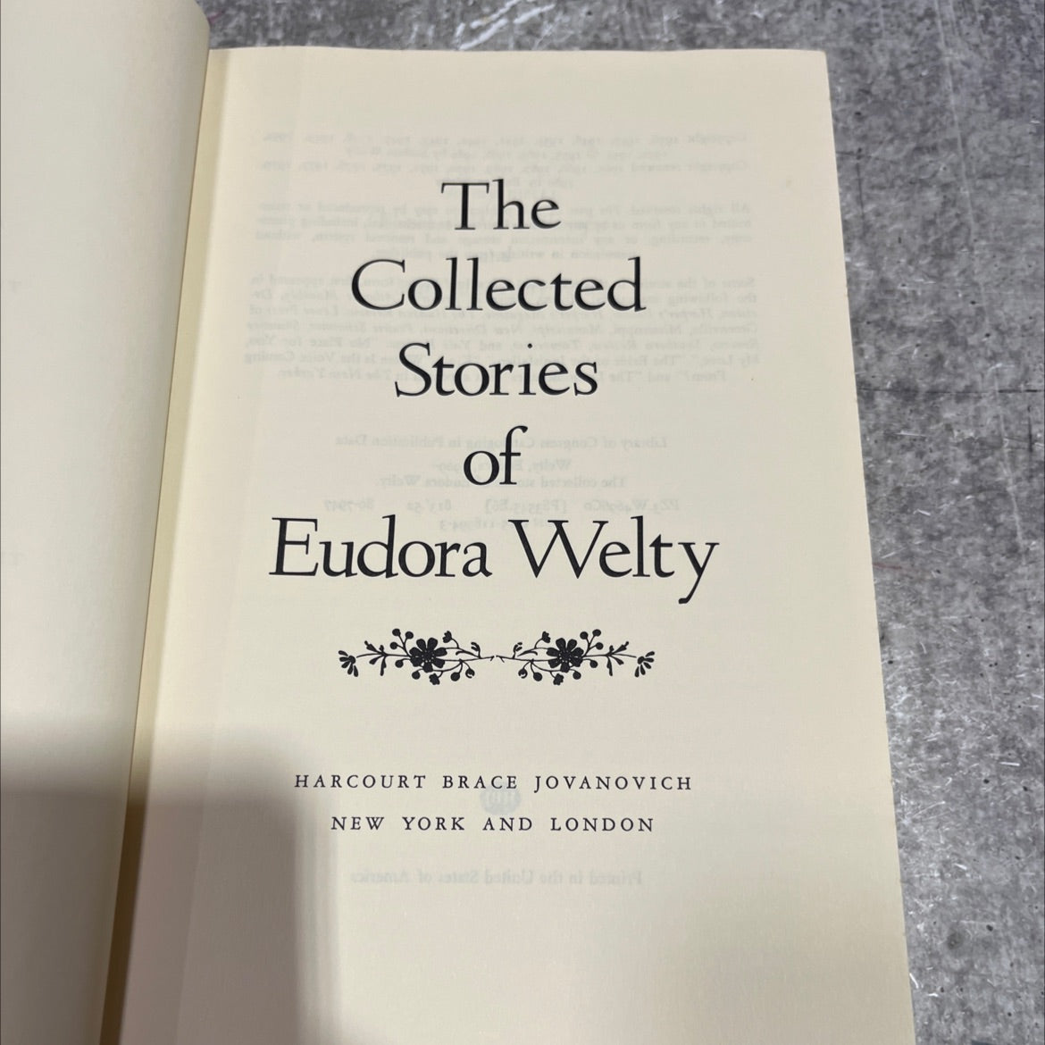 the collected stories of eudora welty book, by Eudora Welty, 1980 Hardcover image 2