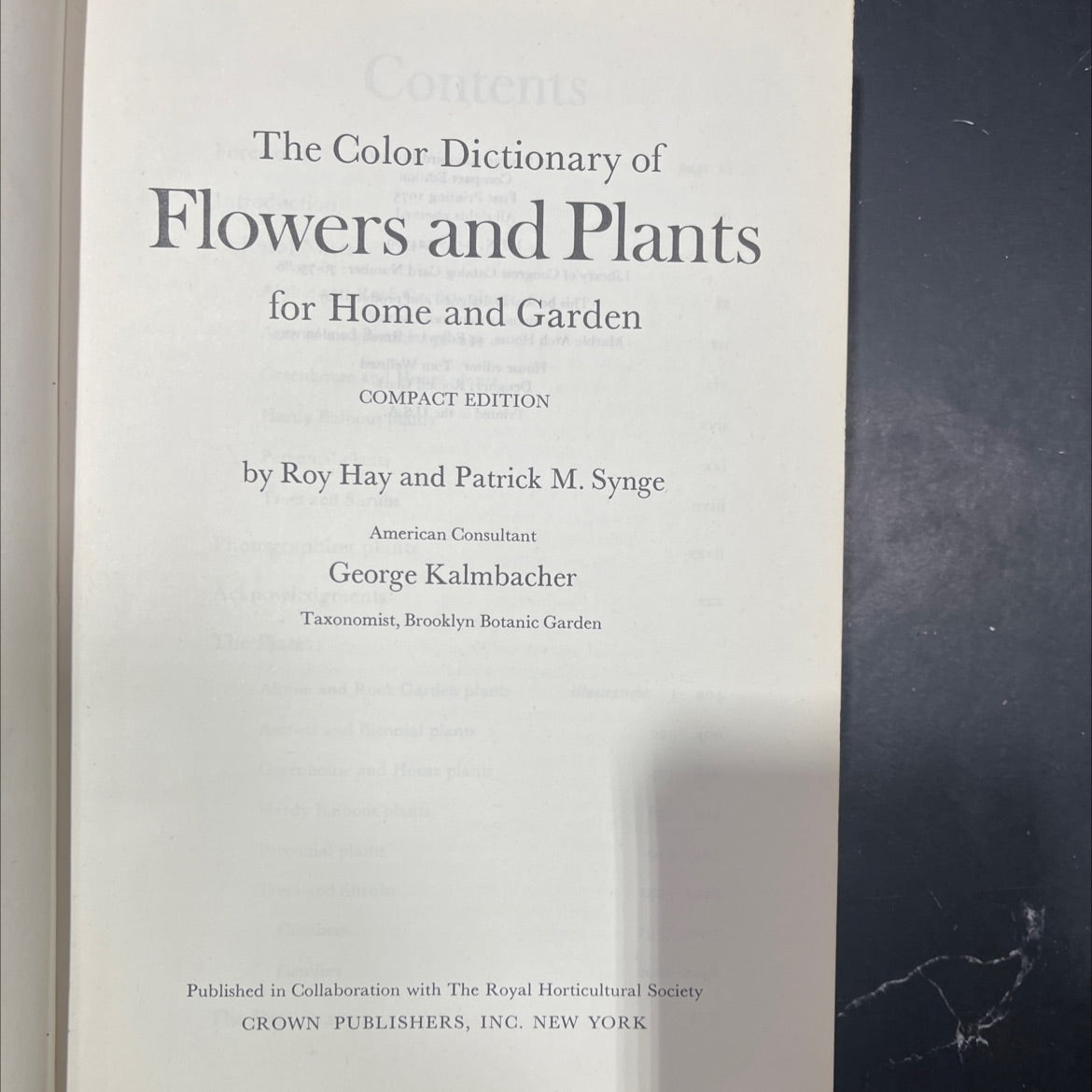 the color dictionary of flowers and plants for home and garden compact edition book, by Roy Hay and Patrick M. Synge, image 2