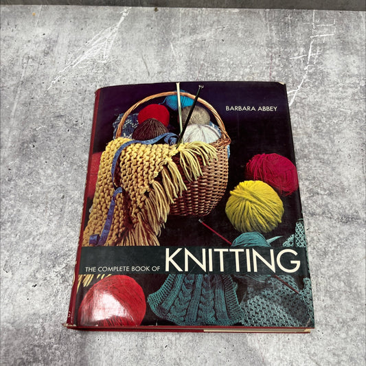 the complete book of knitting book, by barbara abbey, 1973 Hardcover image 1