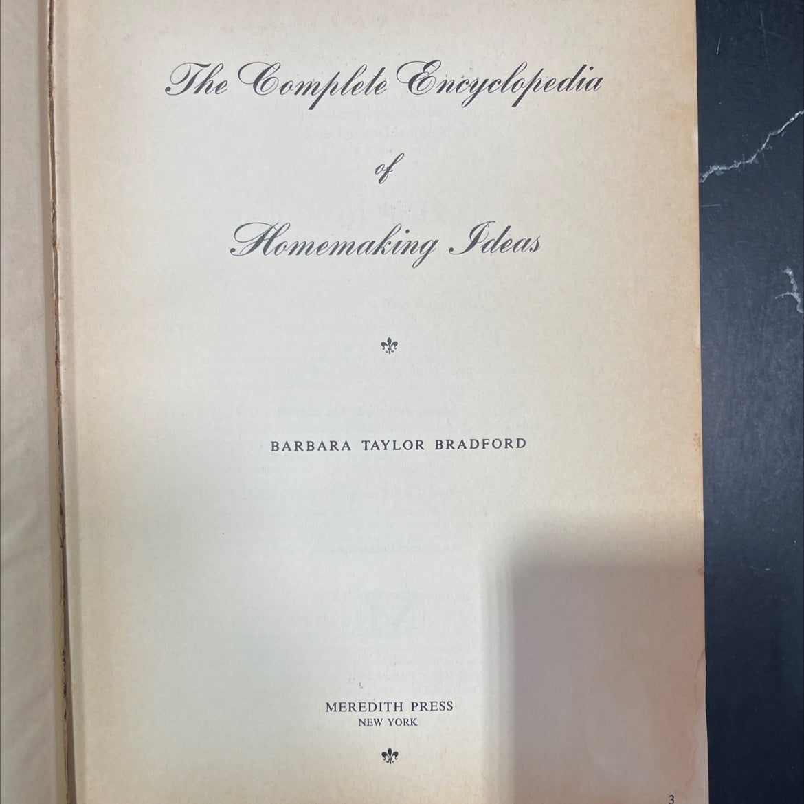 the complete encyclopedia of homemaking ideas book, by barbara taylor bradford, 1968 Hardcover image 2
