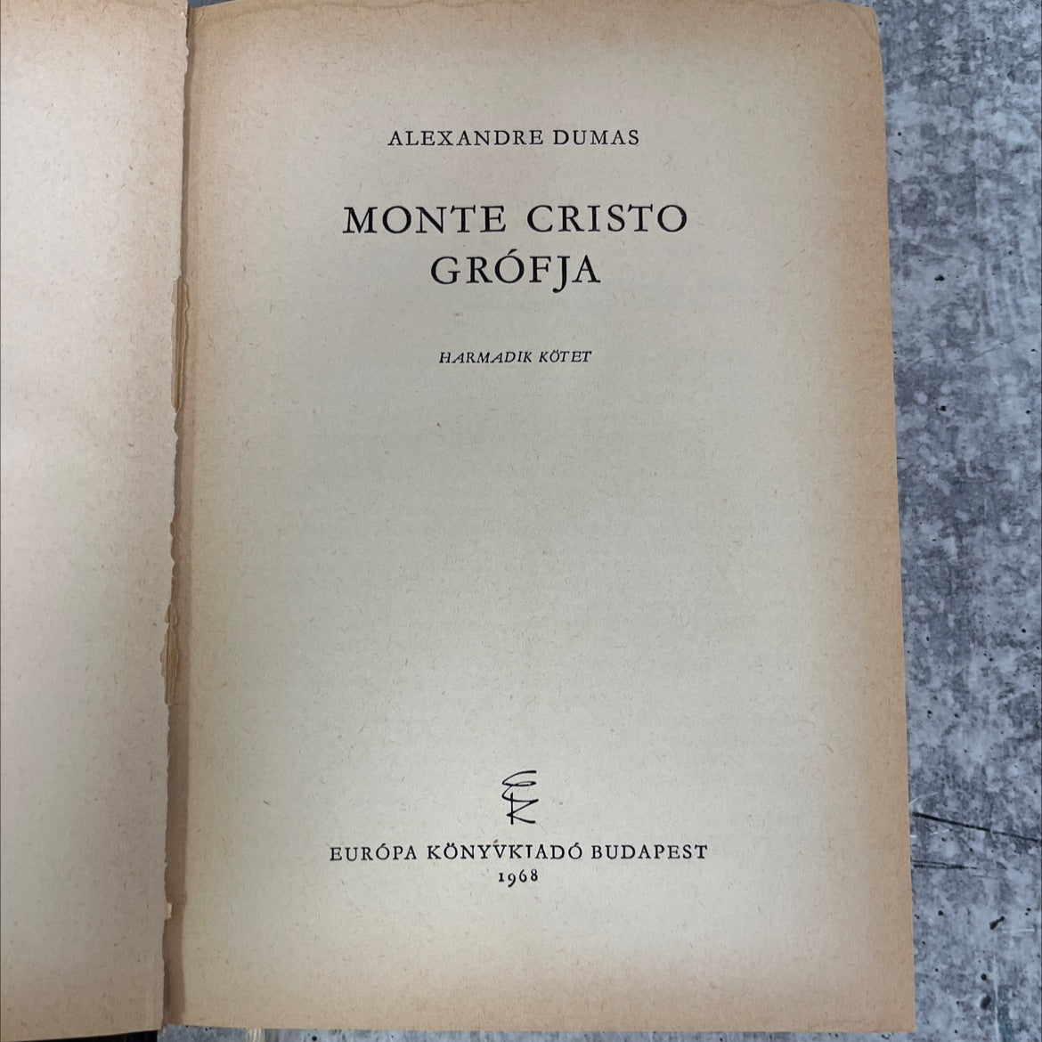 the count of monte cristo book, by alexandre dumas, 1997 Hardcover, Vintage image 2