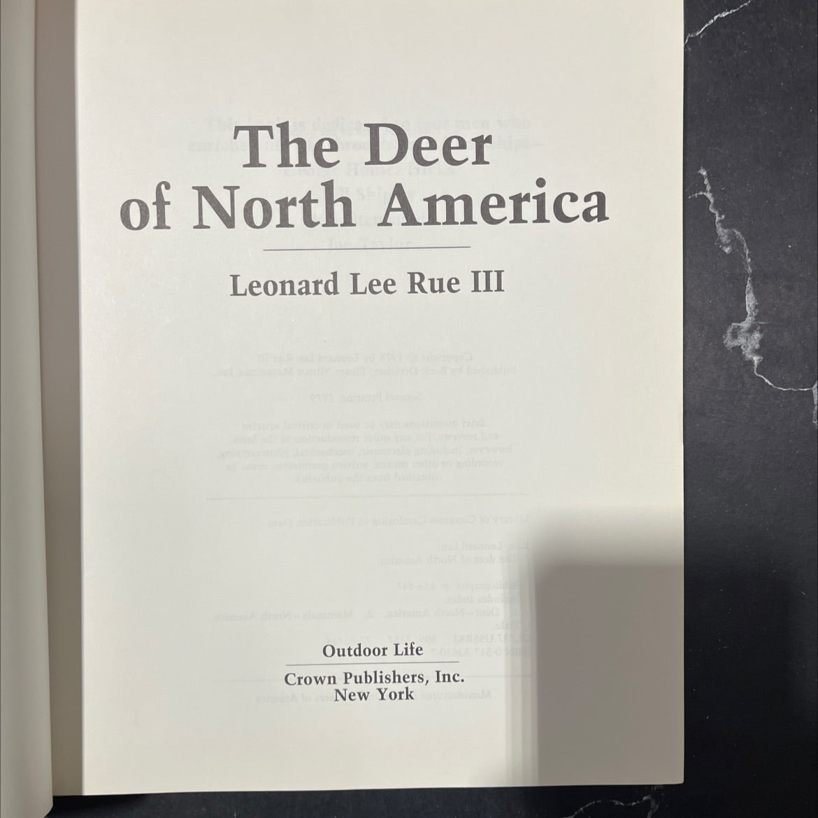 the deer of north america book, by leonard lee rue iii, 1979 Hardcover image 2