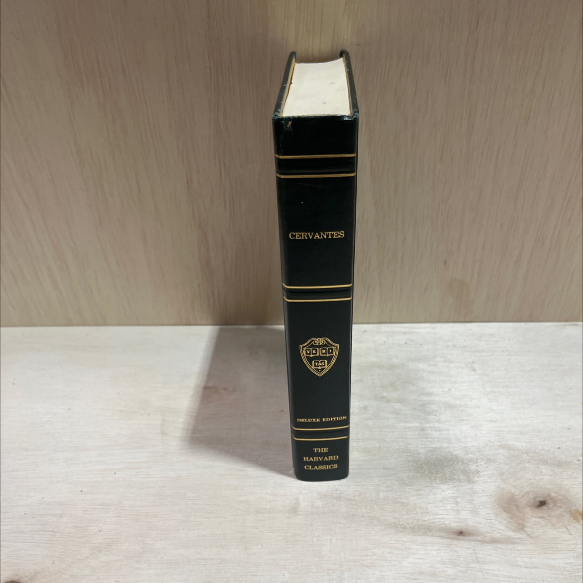 the delightful history of the most ingenious knight don quixote of the mancha book, by miguel de cervantes, 1937 Leather image 4
