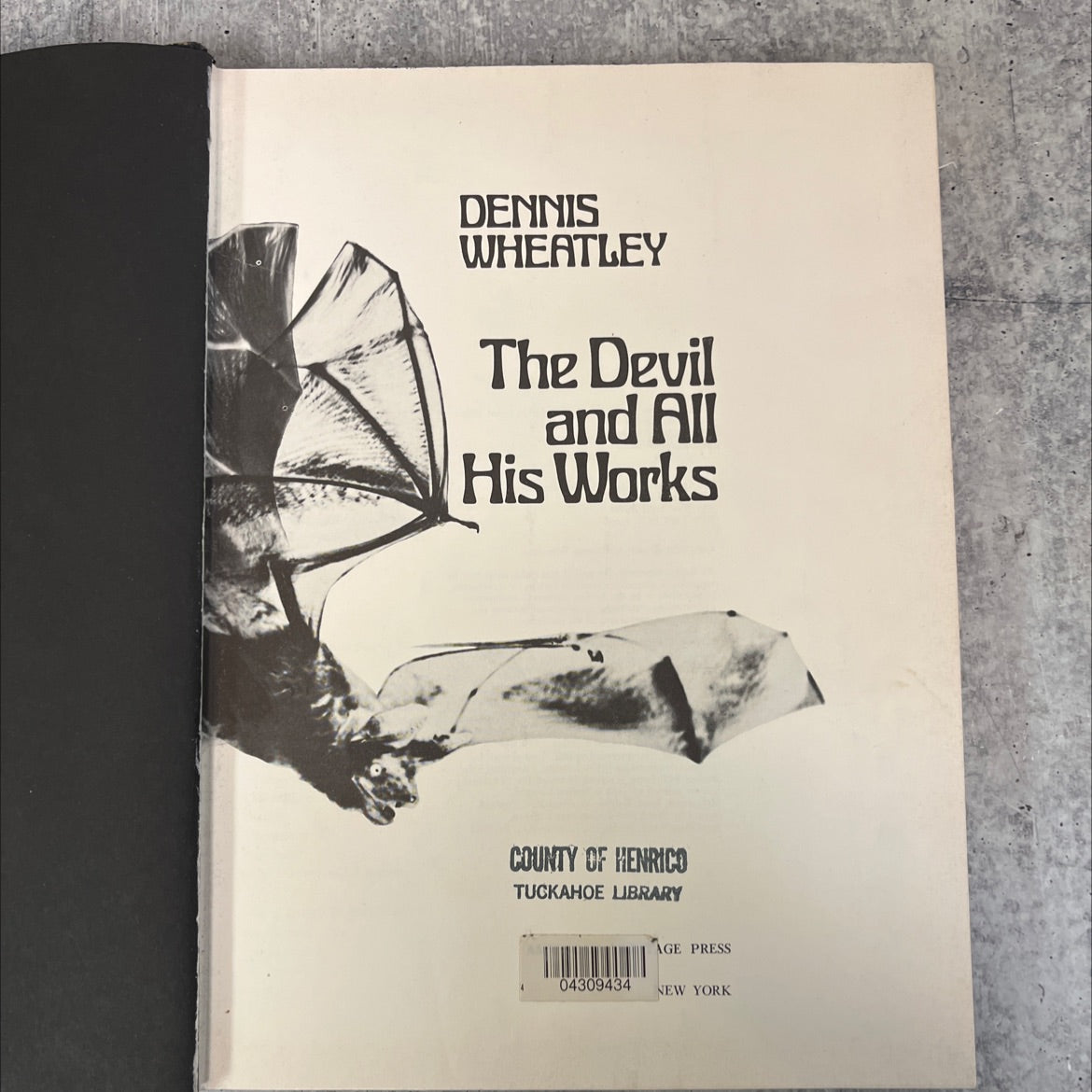 the devil and all his works book, by dennis wheatley, 1971 Hardcover, Vintage image 2
