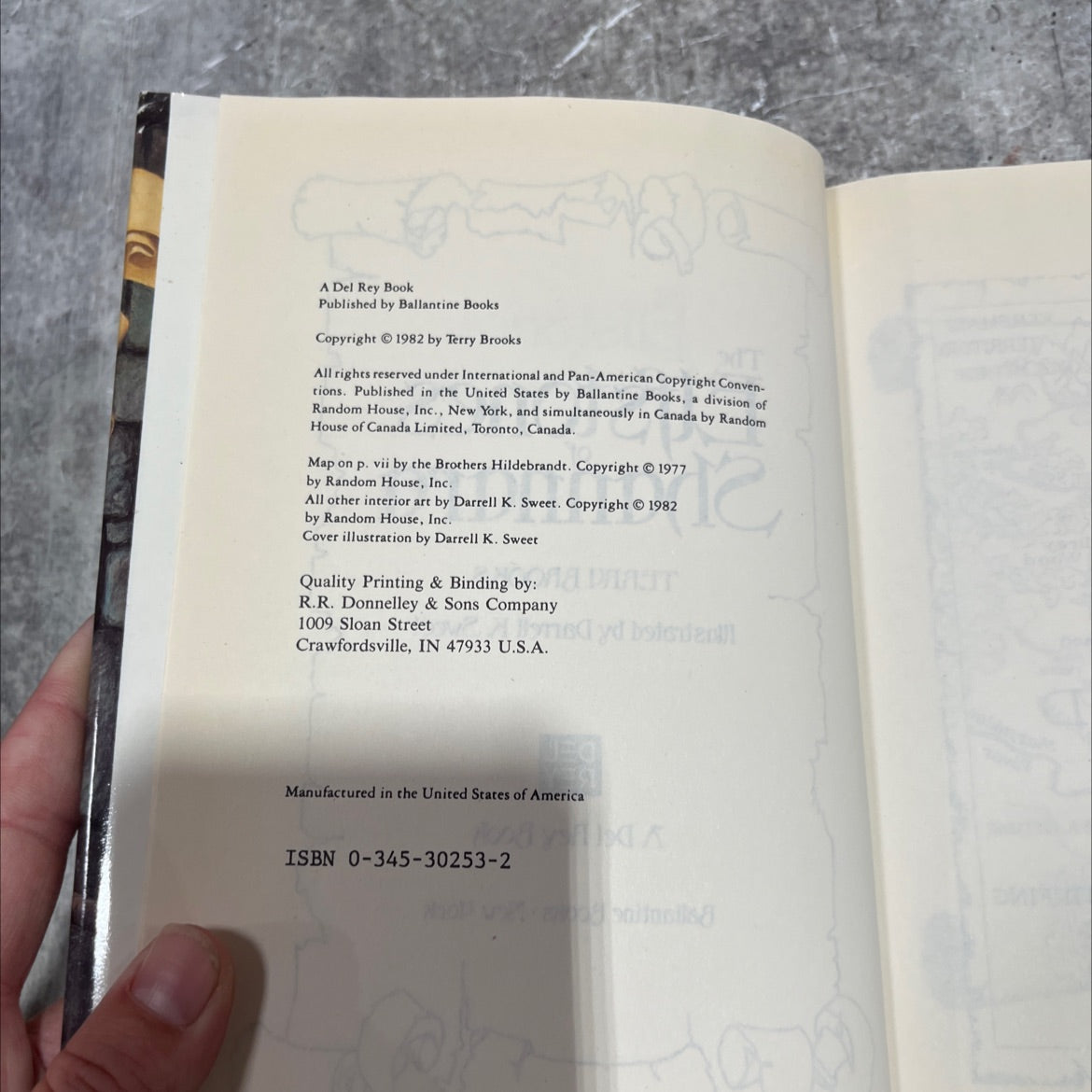 the elfstones shannara book, by terry brooks, 1982 Hardcover image 3