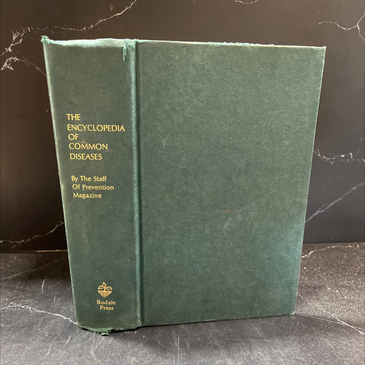 the encyclopedia of common diseases book, by charles gerras, 1976 Hardcover image 1