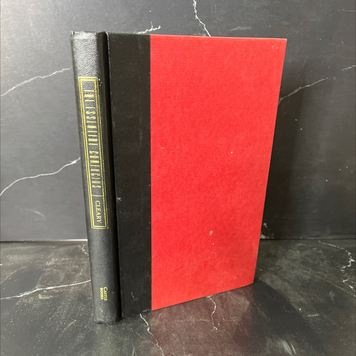 the essential confucius: the heart of confucius' teachings in authentic i ching order book, by thomas cleary, 1998 image 1
