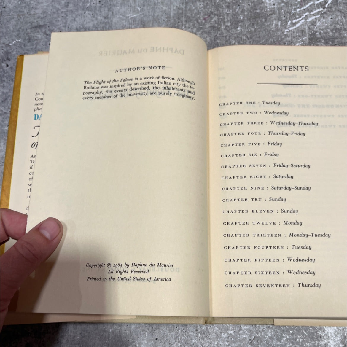 the flight of the falcon book, by daphne du maurier, 1965 Hardcover image 3