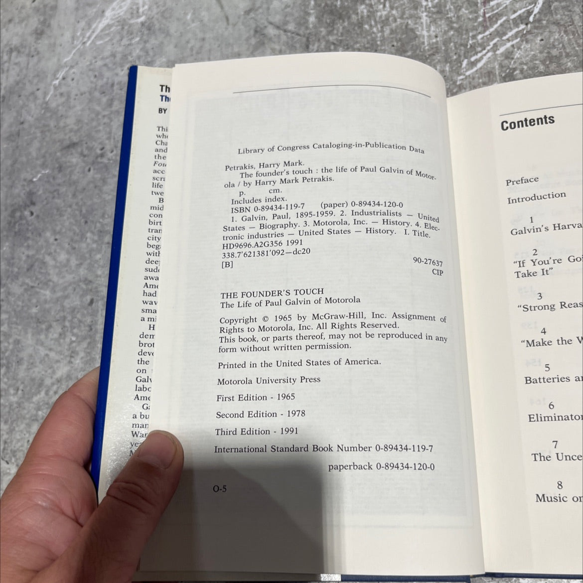the founder's touch - the life of paul galvin of motorola book, by harry mark petrakis, 1991 Hardcover image 3