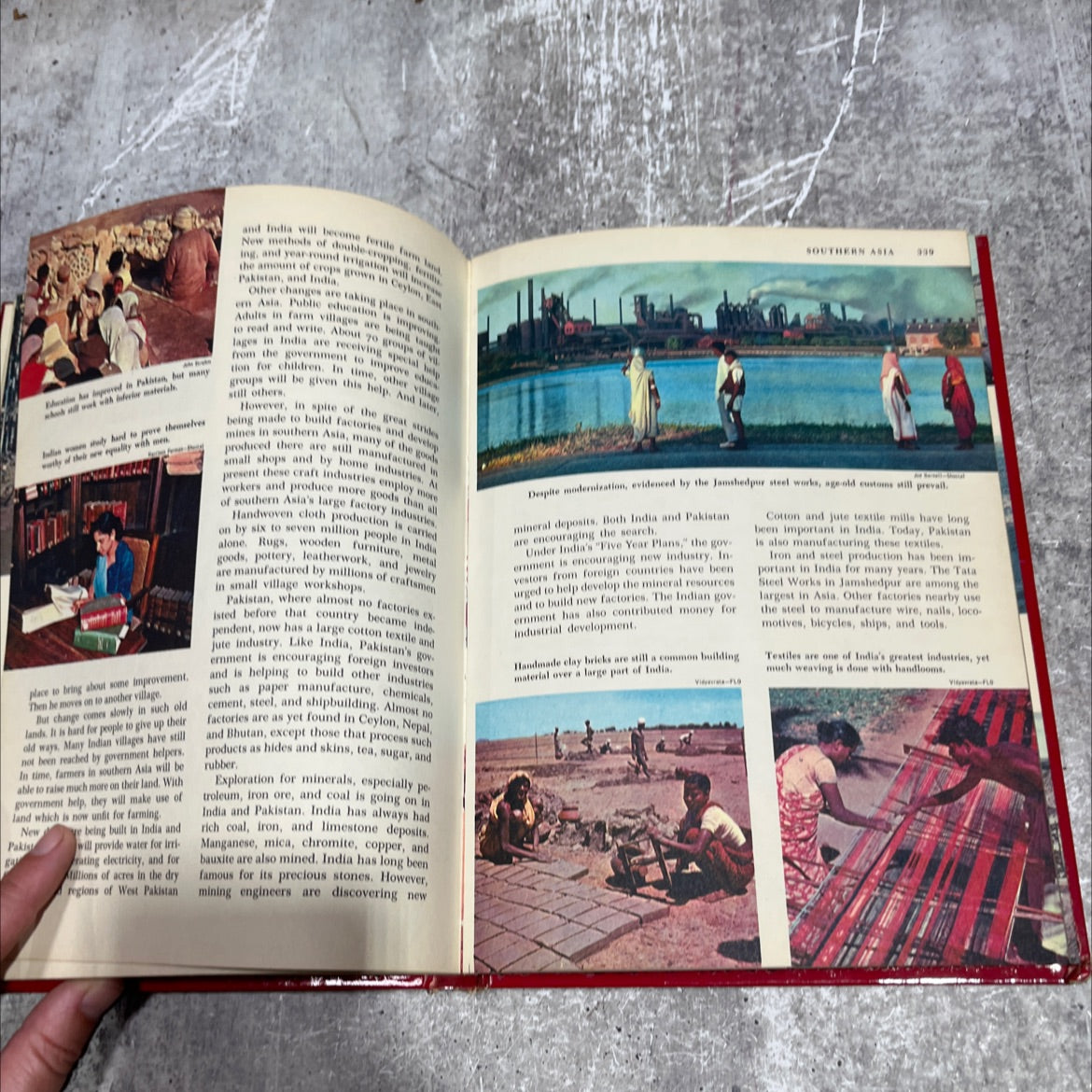 the golden book picture atlas of the world in six volumes book, by dorothy w. furman, 1960 Hardcover image 4