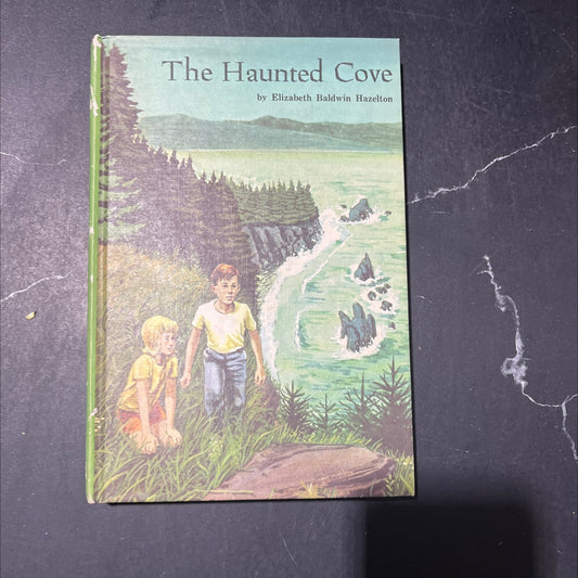 the haunted cove book, by elizabeth baldwin hazelton, 1971 Hardcover image 1