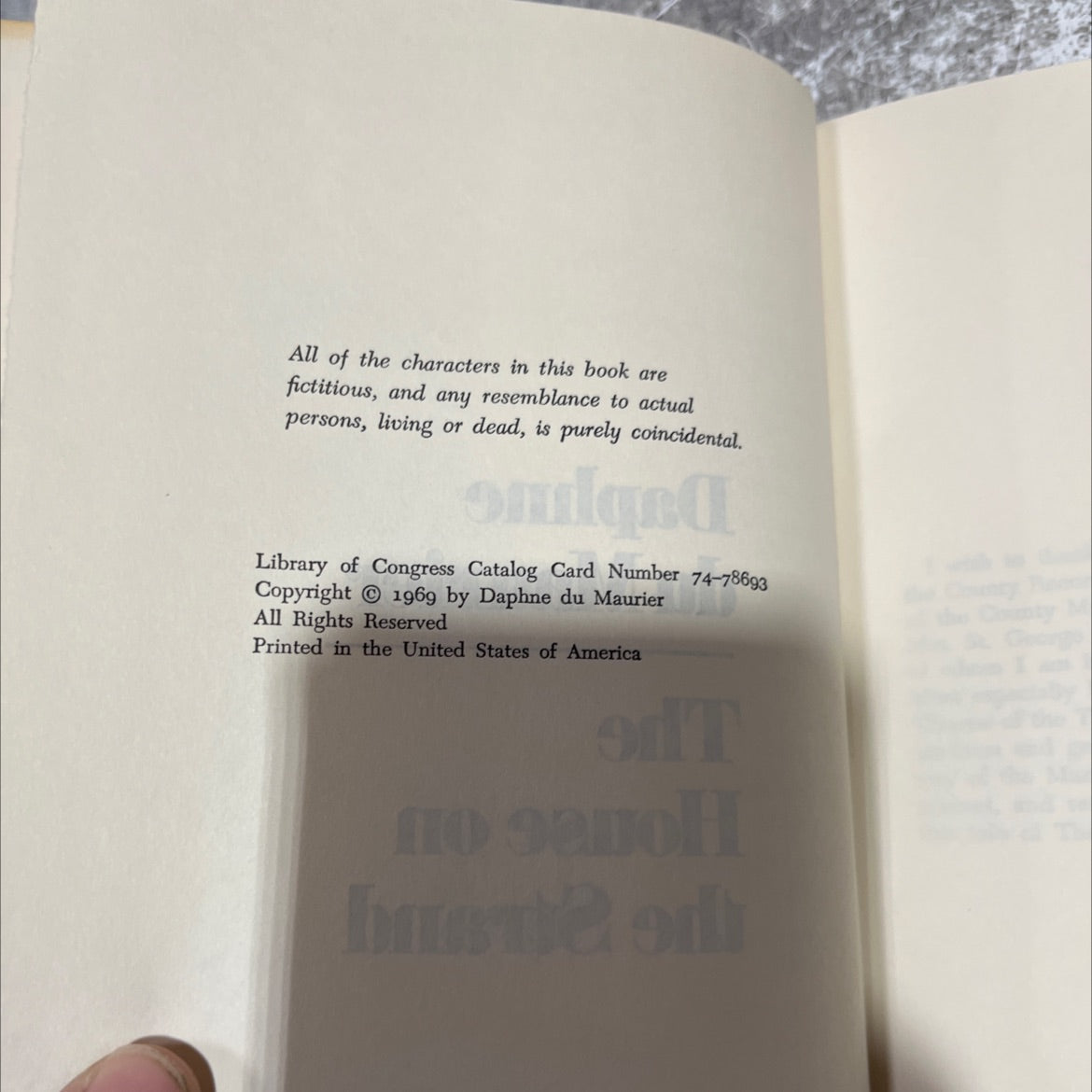 the house on the strand book, by daphne du maurier, 1969 Hardcover image 3
