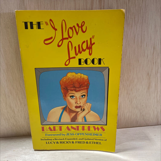 the i love lucy book book, by Bart Andrews, 1985 Paperback, Vintage image 1