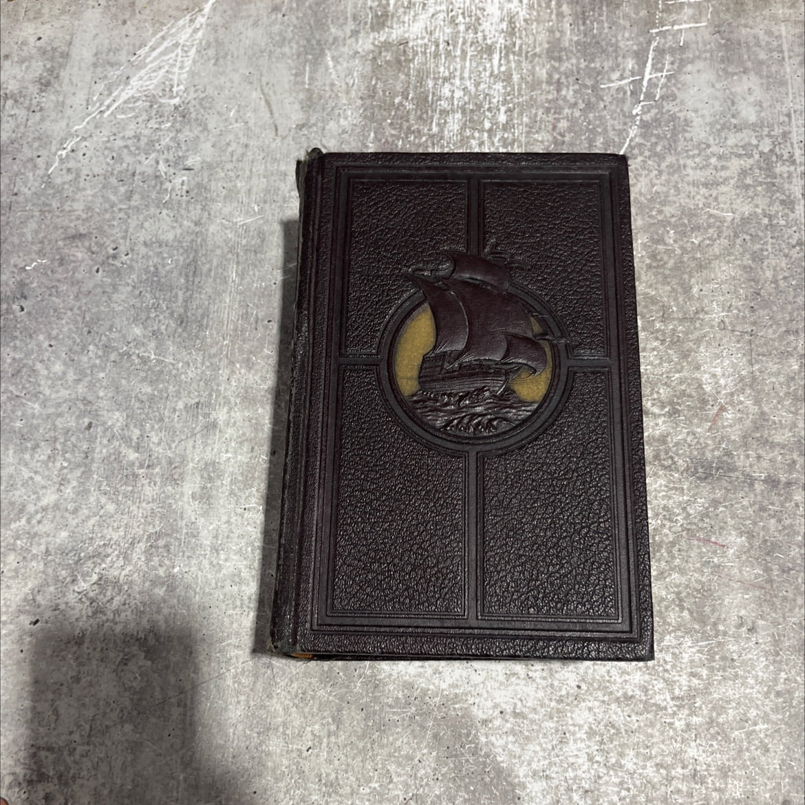 the illustrated world history a record of world events from earliest historical times to the present day book, by sir image 1