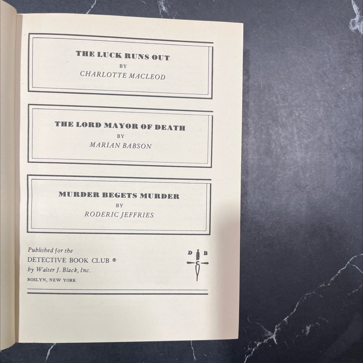 the luck runs out book, by charlotte macleod, 1979 Hardcover image 2