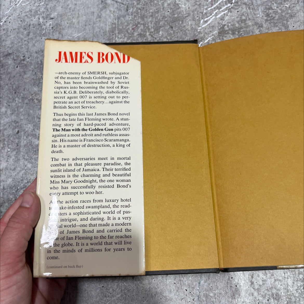 the man with the golden gun book, by Ian Fleming, 1965 Hardcover image 4