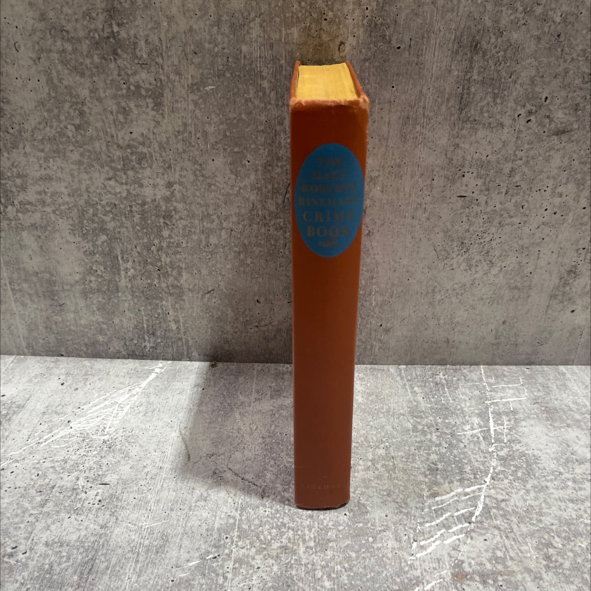 the mary roberts rinehart crime book book, by Mary Roberts Rinehart, 1957 Hardcover image 4