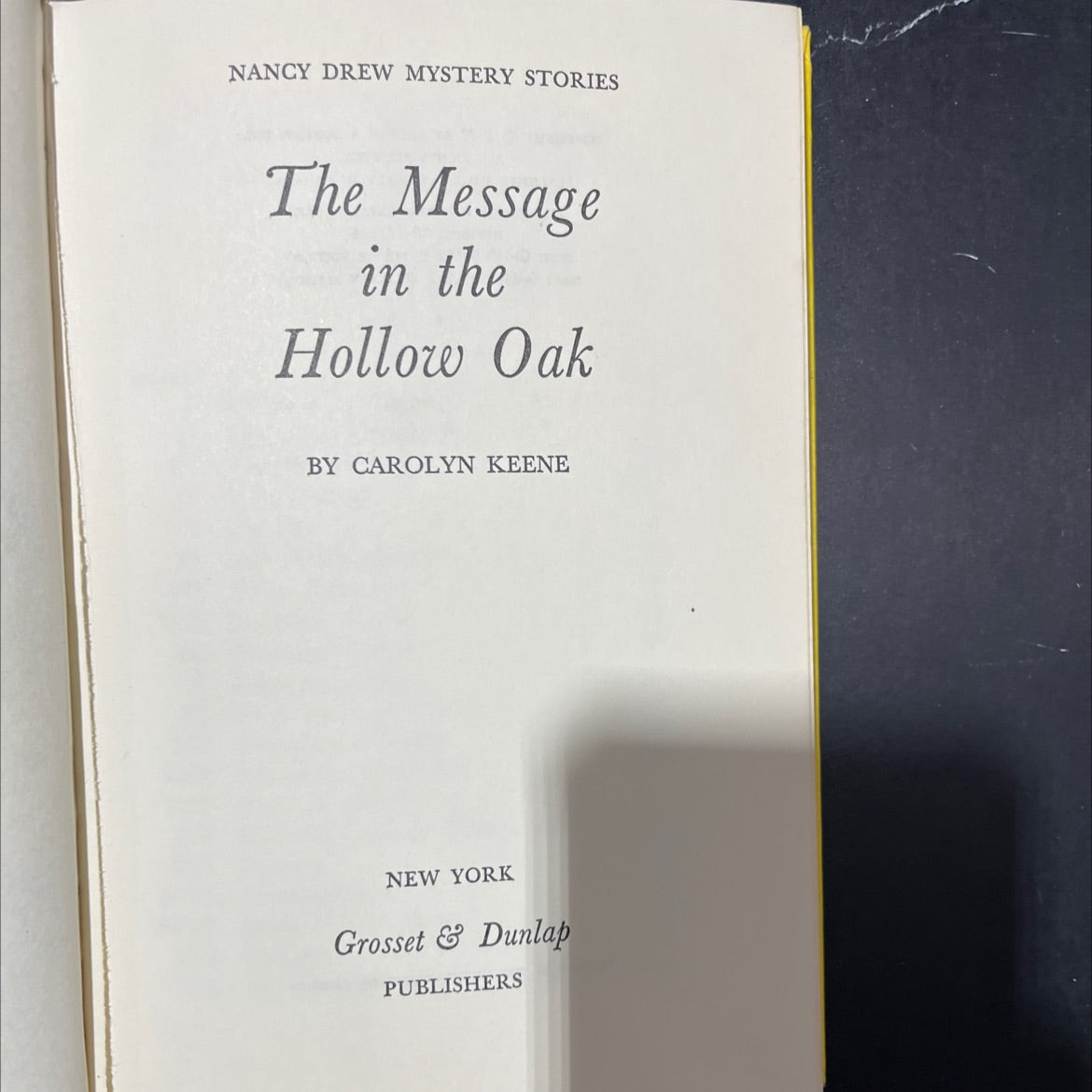 the message in the hollow oak book, by carolyn keene, 1972 Hardcover image 2