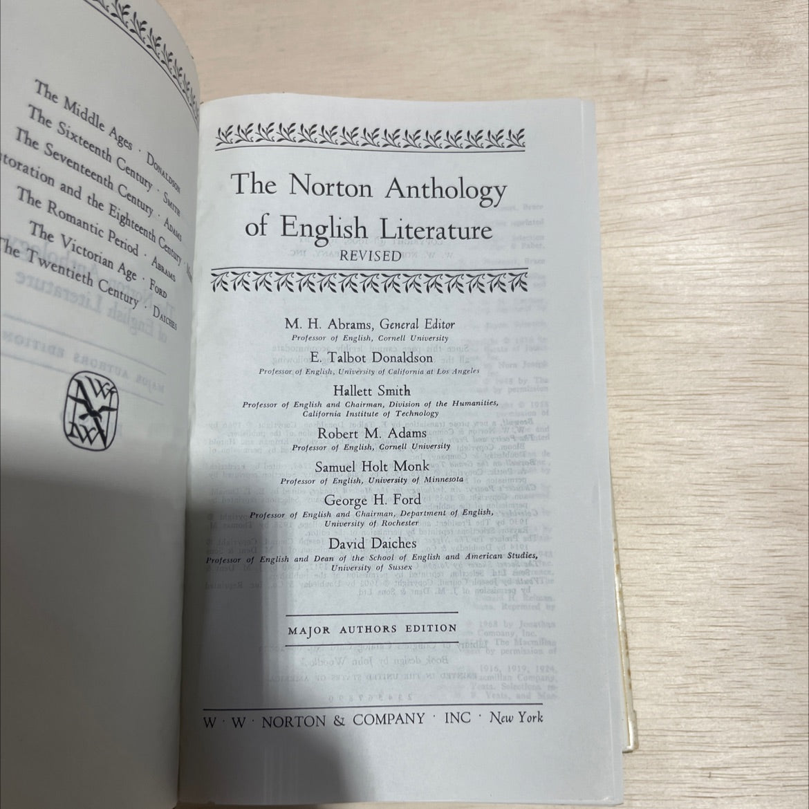 the norton anthology of english literature book, by m. h. abrams, e. talbot donaldson, hallett smith, robert m. adams, image 2