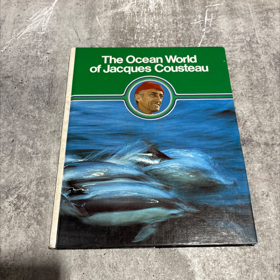 the ocean world of jacques cousteau volume 5 the art of motion book, by Jacques Yves Cousteau, 1975 Hardcover image 1