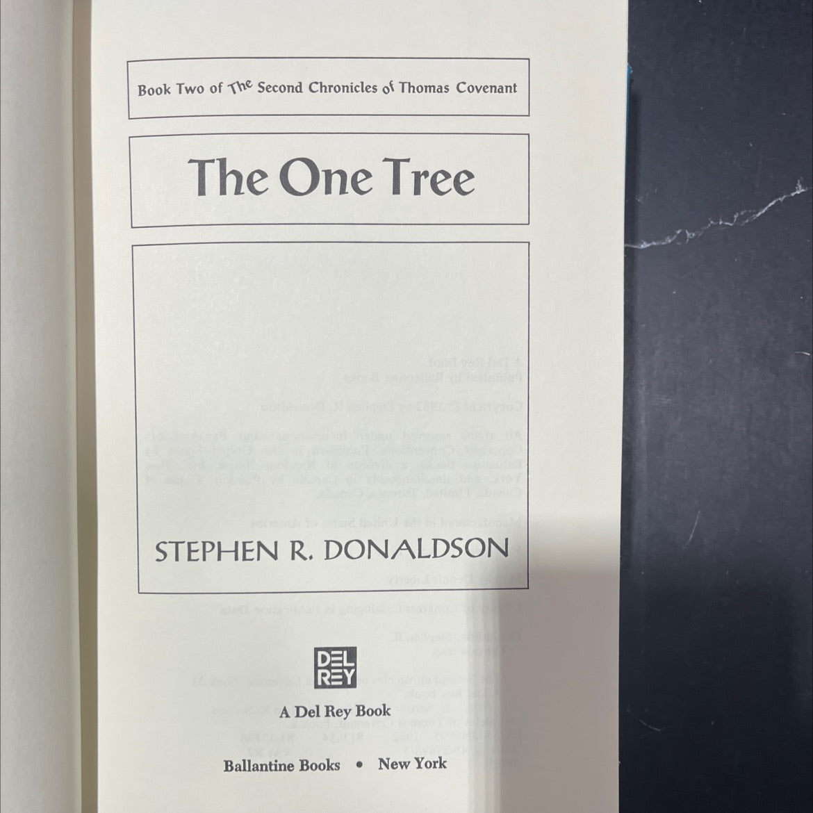 the one tree book, by Stephen R. Donaldson, 1982 Hardcover image 2