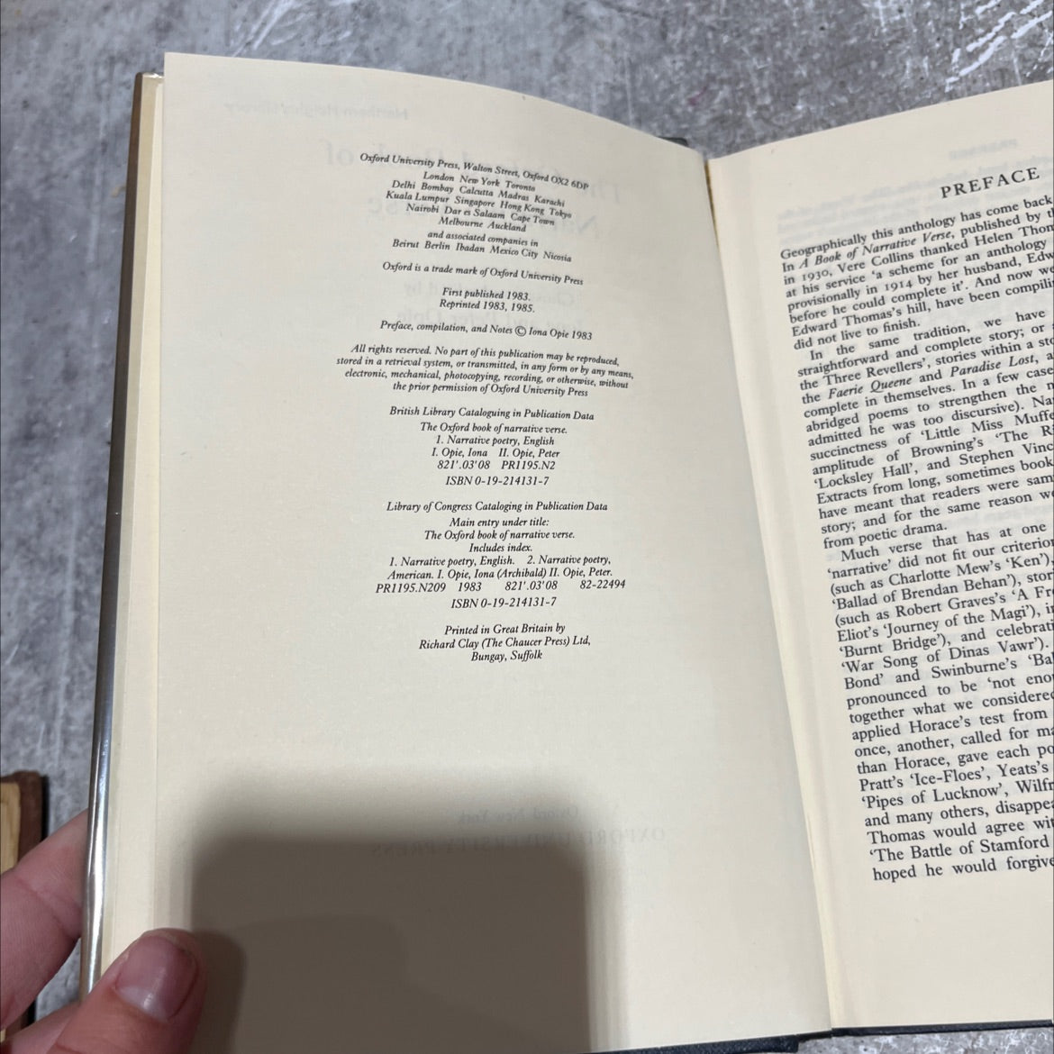 the oxford book of narrative verse book, by Iona and Peter Opie, 1983 Hardcover image 3