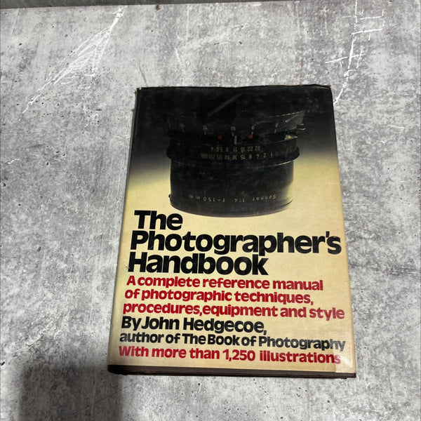 the photographer's handbook book, by john hedgecoe, 1979 Hardcover