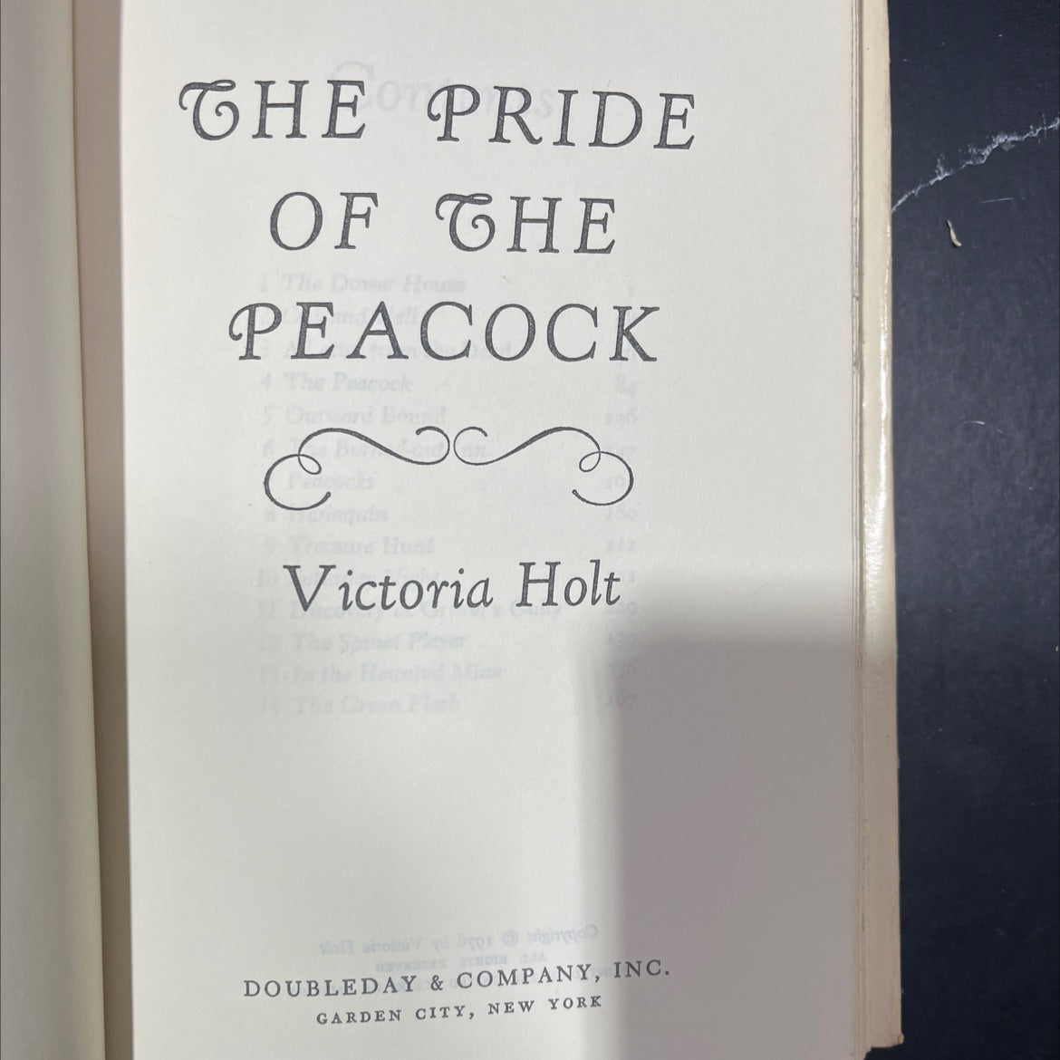 the pride of the peacock book, by victoria holt, 1976 Hardcover image 2